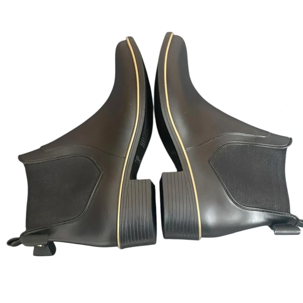 Kate Spade New York Solatice Rain‎ Boots Black Pull On Chelsea Style Size 6 NEW